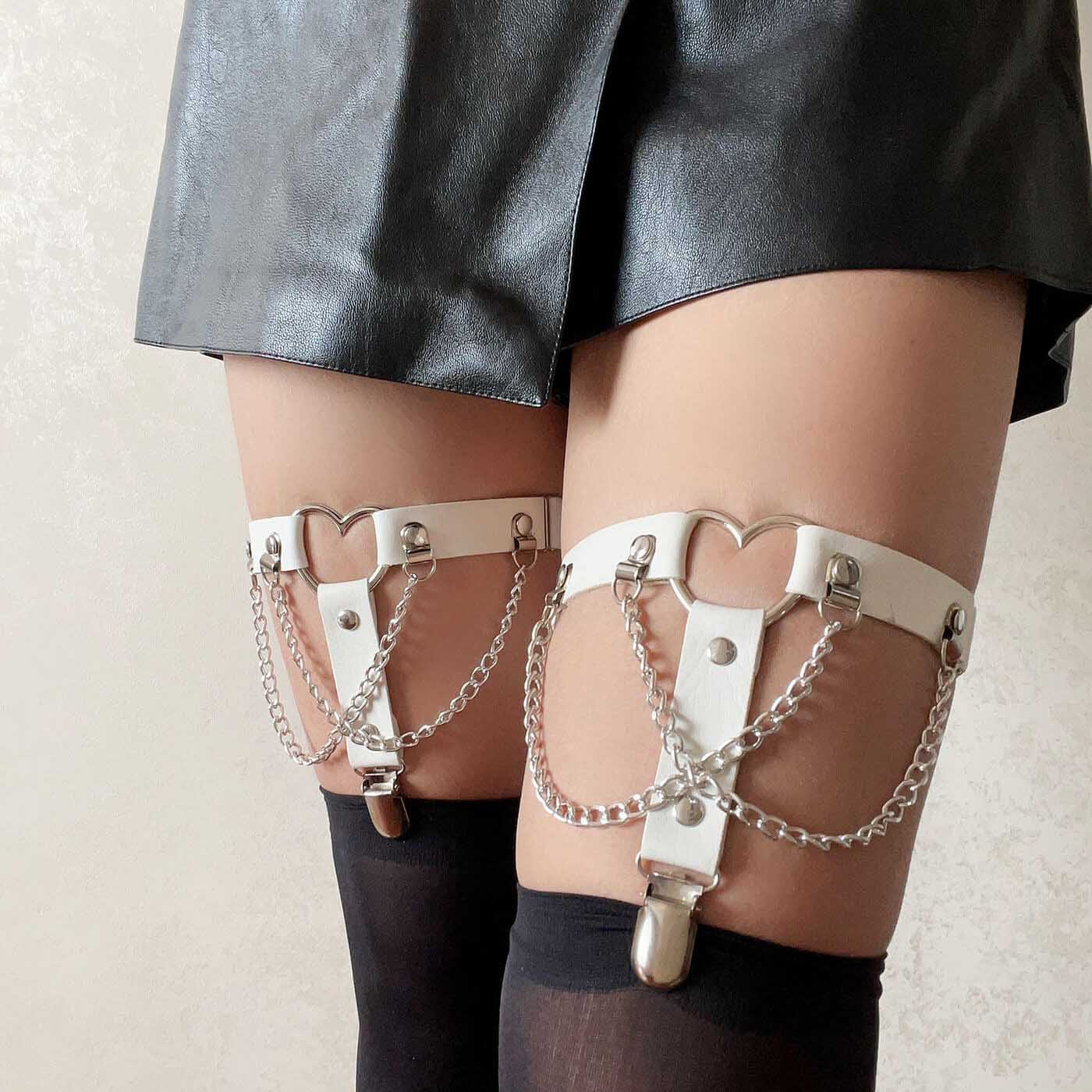 Femboy wear femboy leather heart shape thigh garter with chain