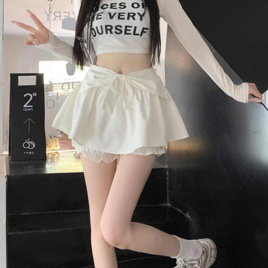 Femboy wear white femboy puffy skirt with big bow