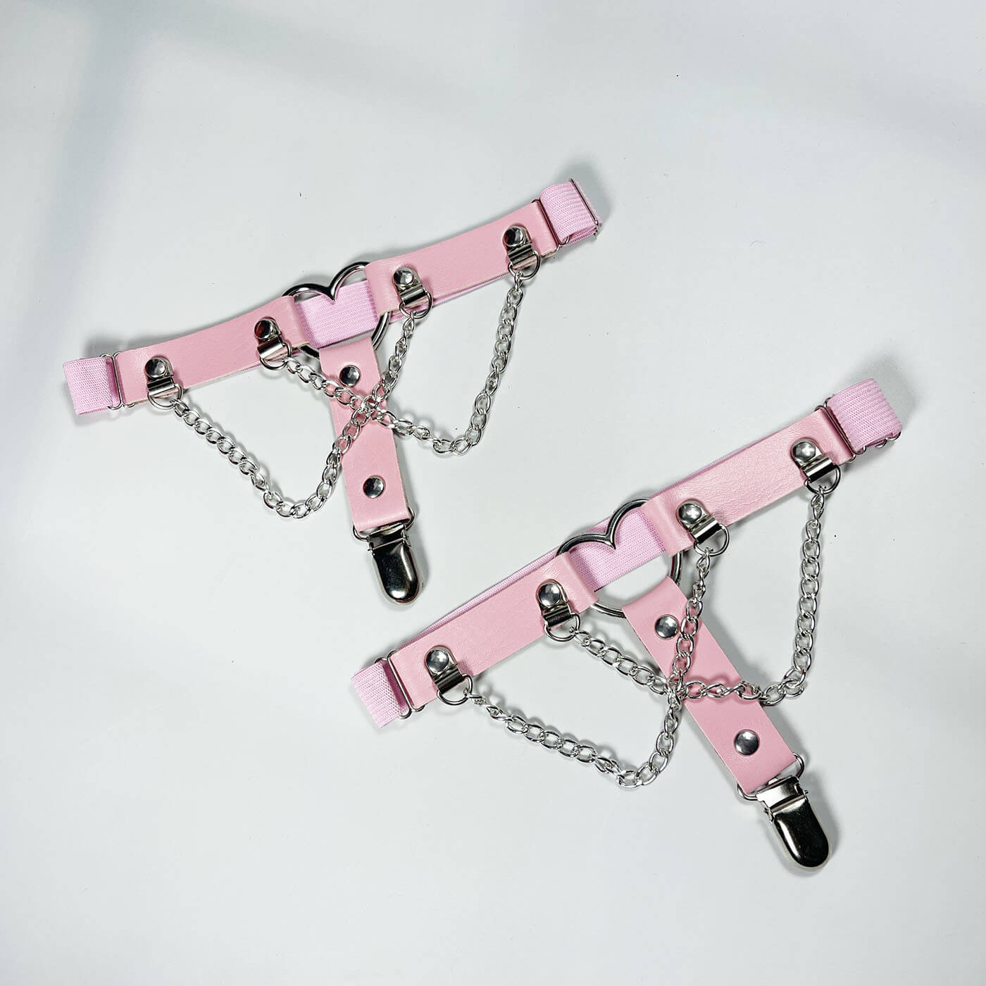 Pink femboy leather heart shape thigh garter with chain